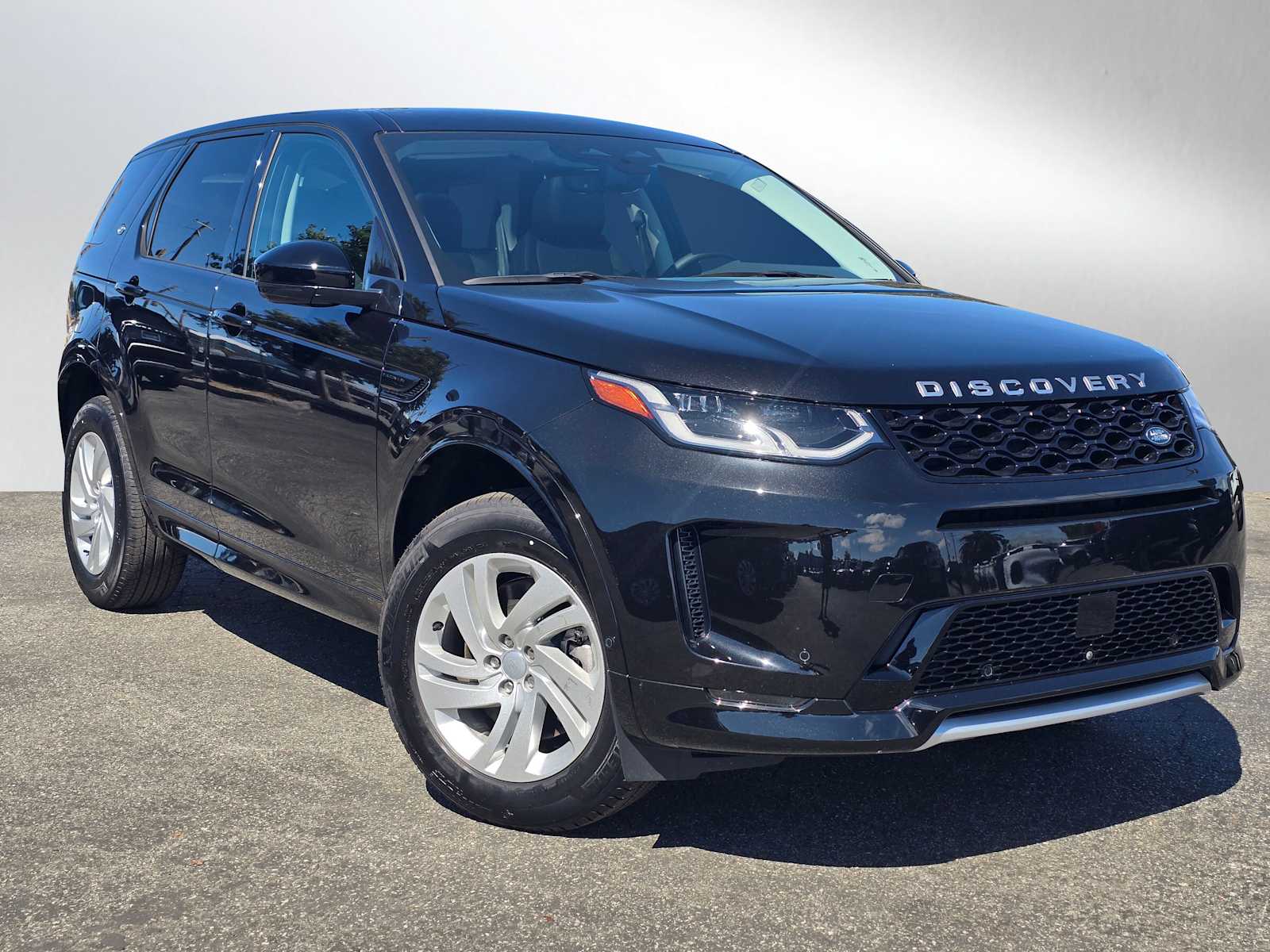 2024 Land Rover Discovery Sport Core S