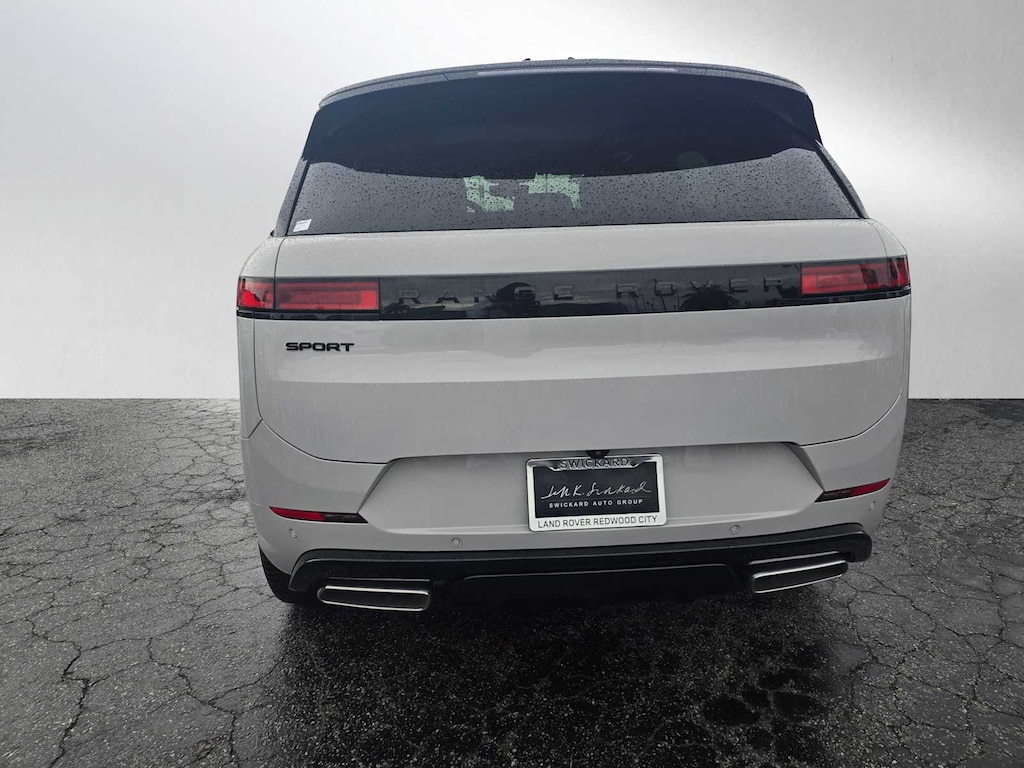 New 2026 Land Rover Range Rover Sport Dynamic SE SUV