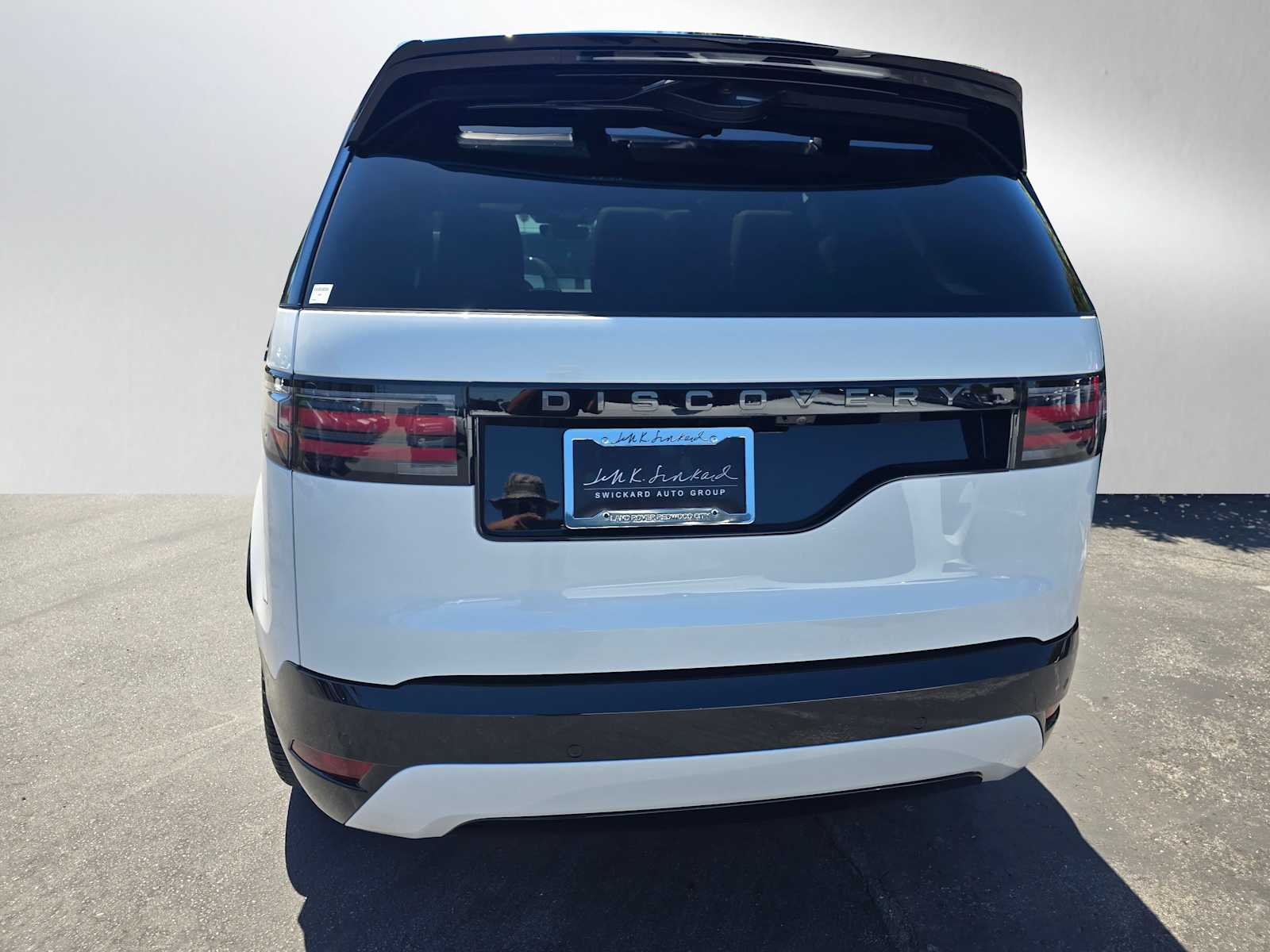 2025 Land Rover Discovery SE photo 3