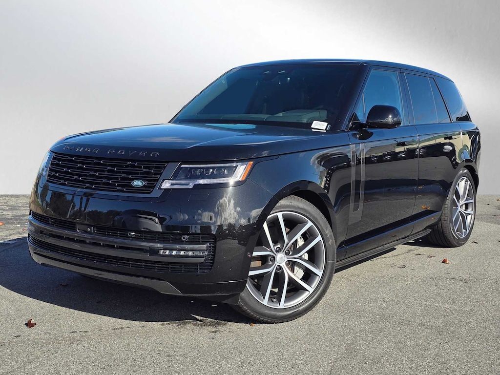New 2025 Land Rover Range Rover SE SUV