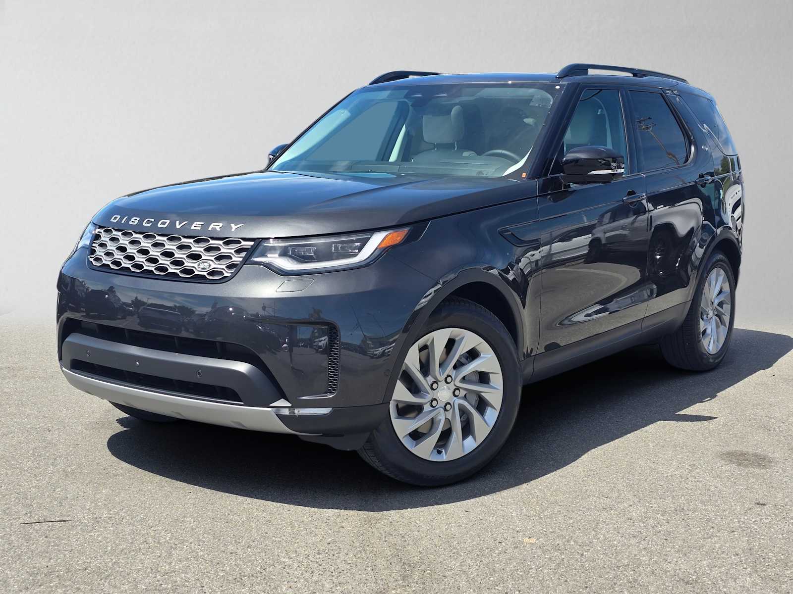 2026 Land Rover Discovery