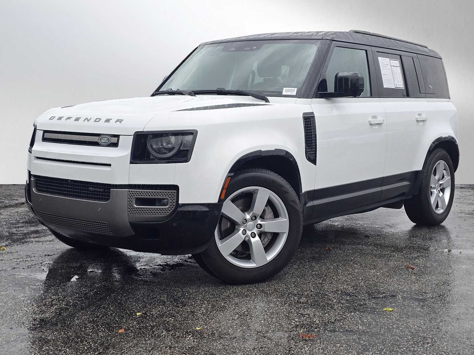 2023 Land Rover Defender X-Dynamic SE's photo