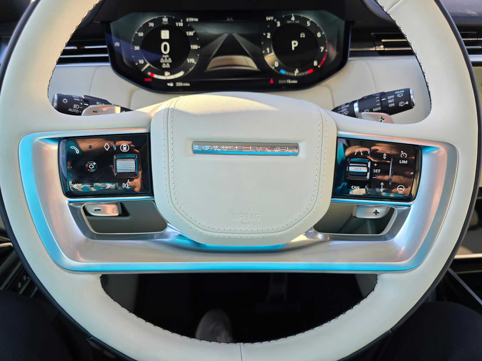 2025 Land Rover Range Rover SE - Photo 24