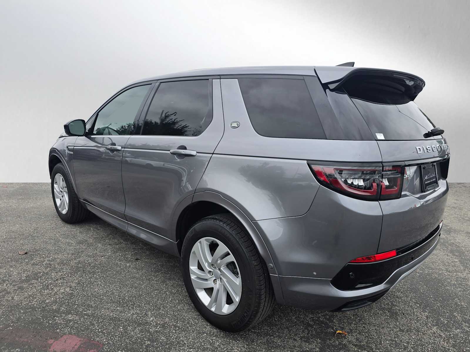 2024 Land Rover Discovery Sport S photo 3