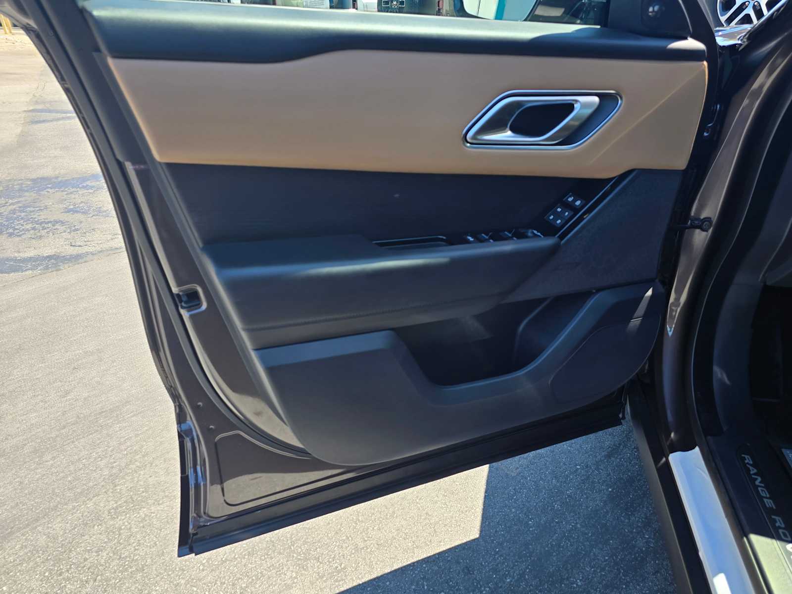 2026 Land Rover Range Rover Velar Autobiography - Photo 23