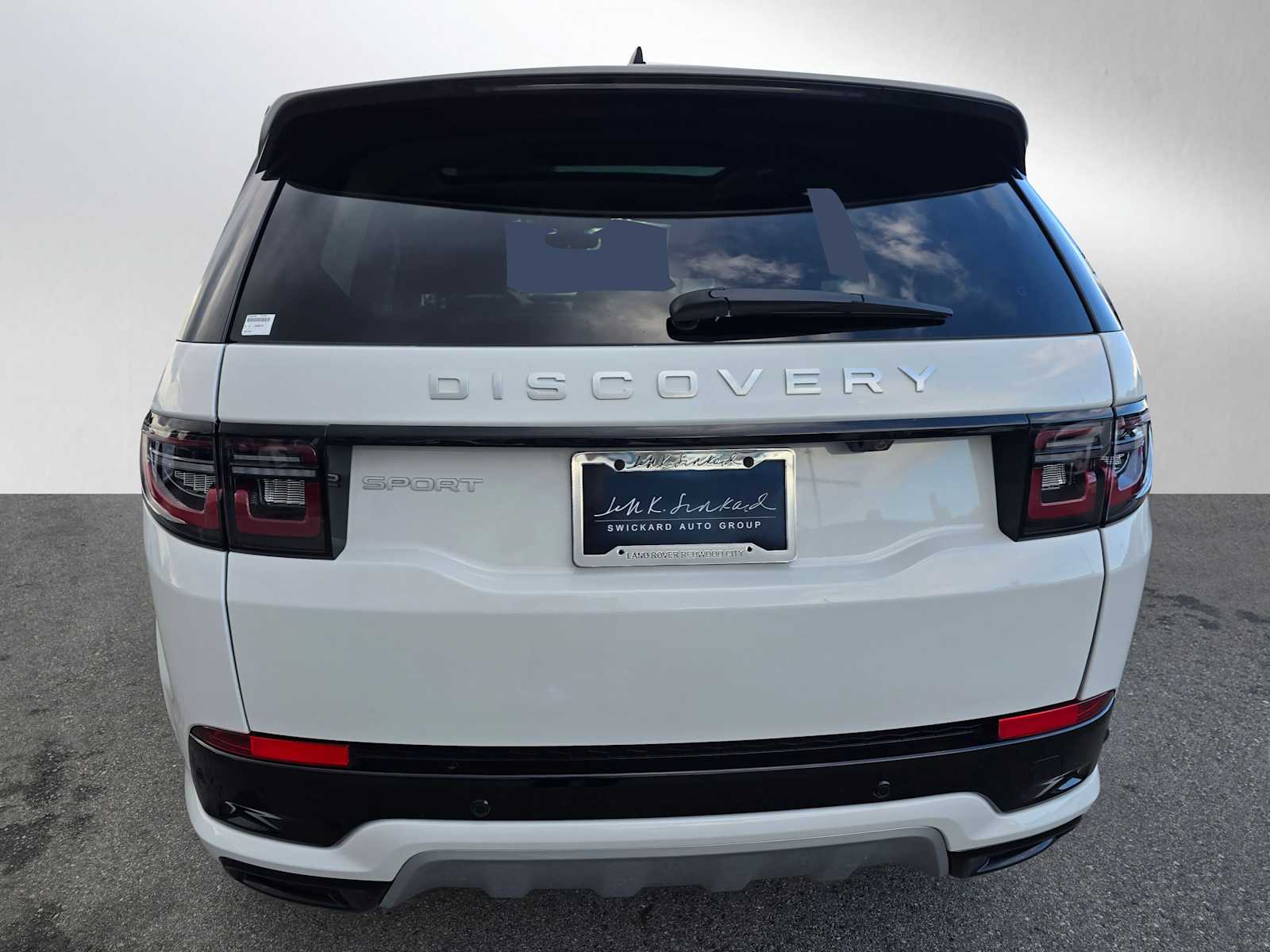 2024 Land Rover Discovery Sport S photo 4