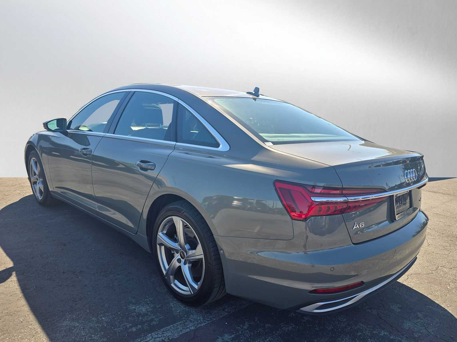 2024 Audi A6 Quattro Premium Plus photo 3