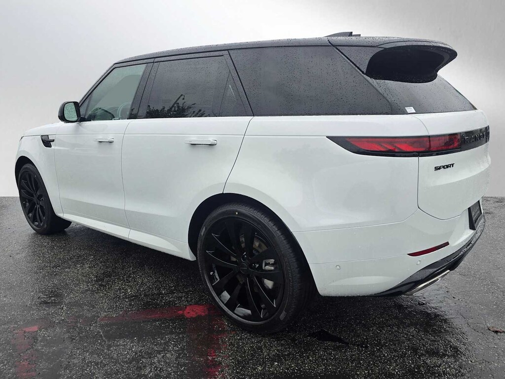 New 2026 Land Rover Range Rover Sport Dynamic SE SUV