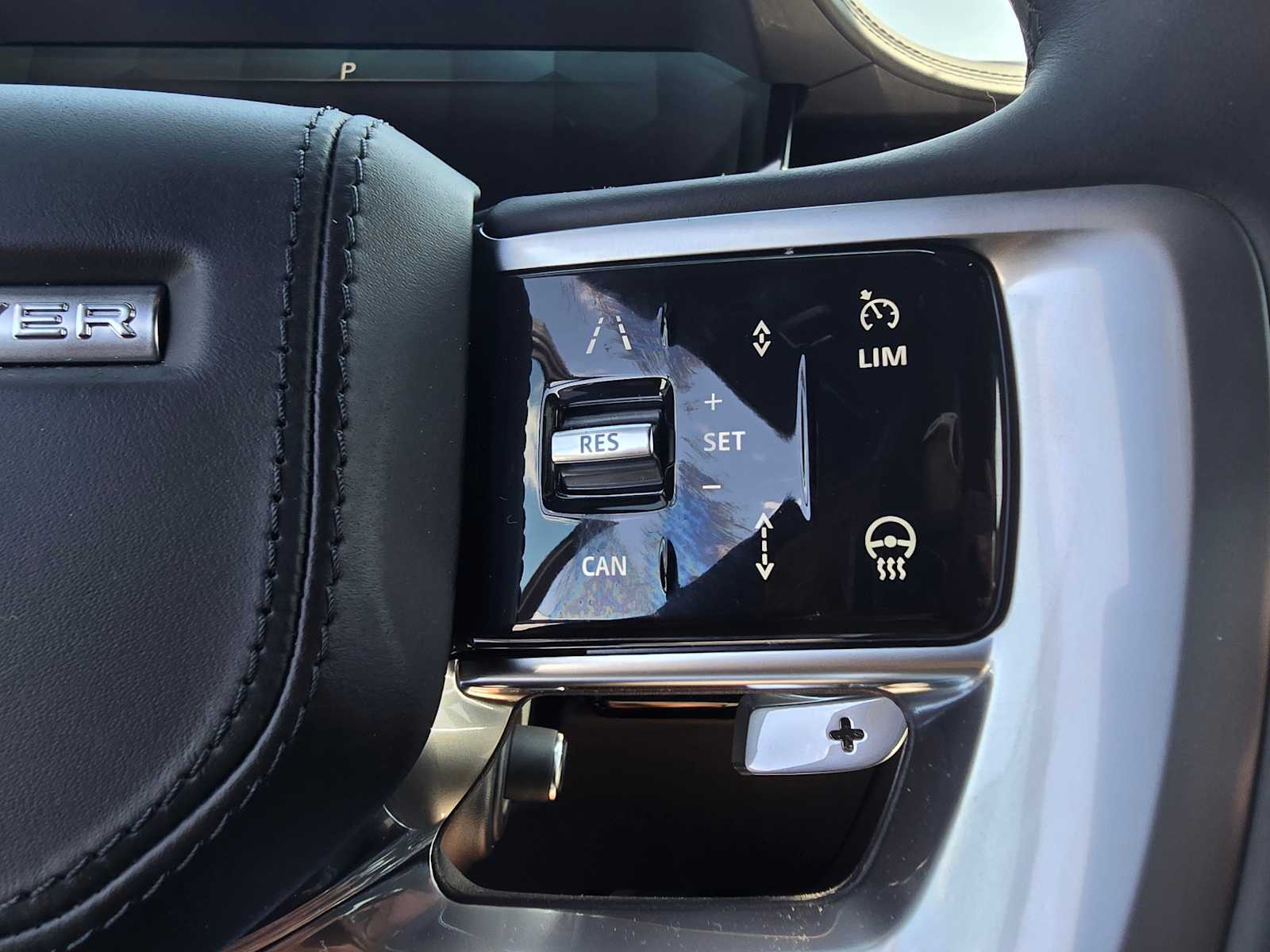 2025 Land Rover Range Rover SE - Photo 31