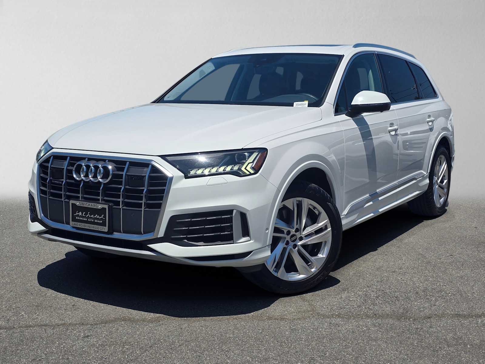 2023 Audi Q7 55 Premium Plus quattro Tiptronic's photo