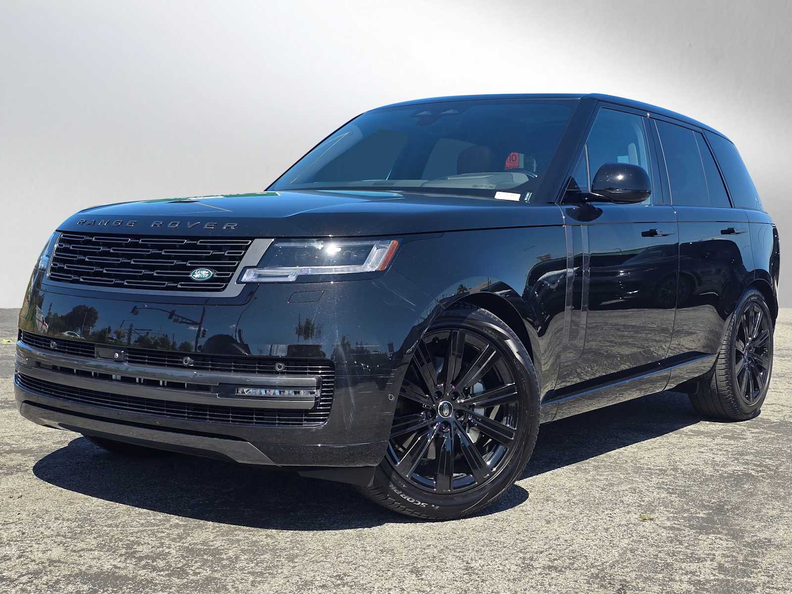 2025 Land Rover Range Rover 3.0 SE SWB's photo