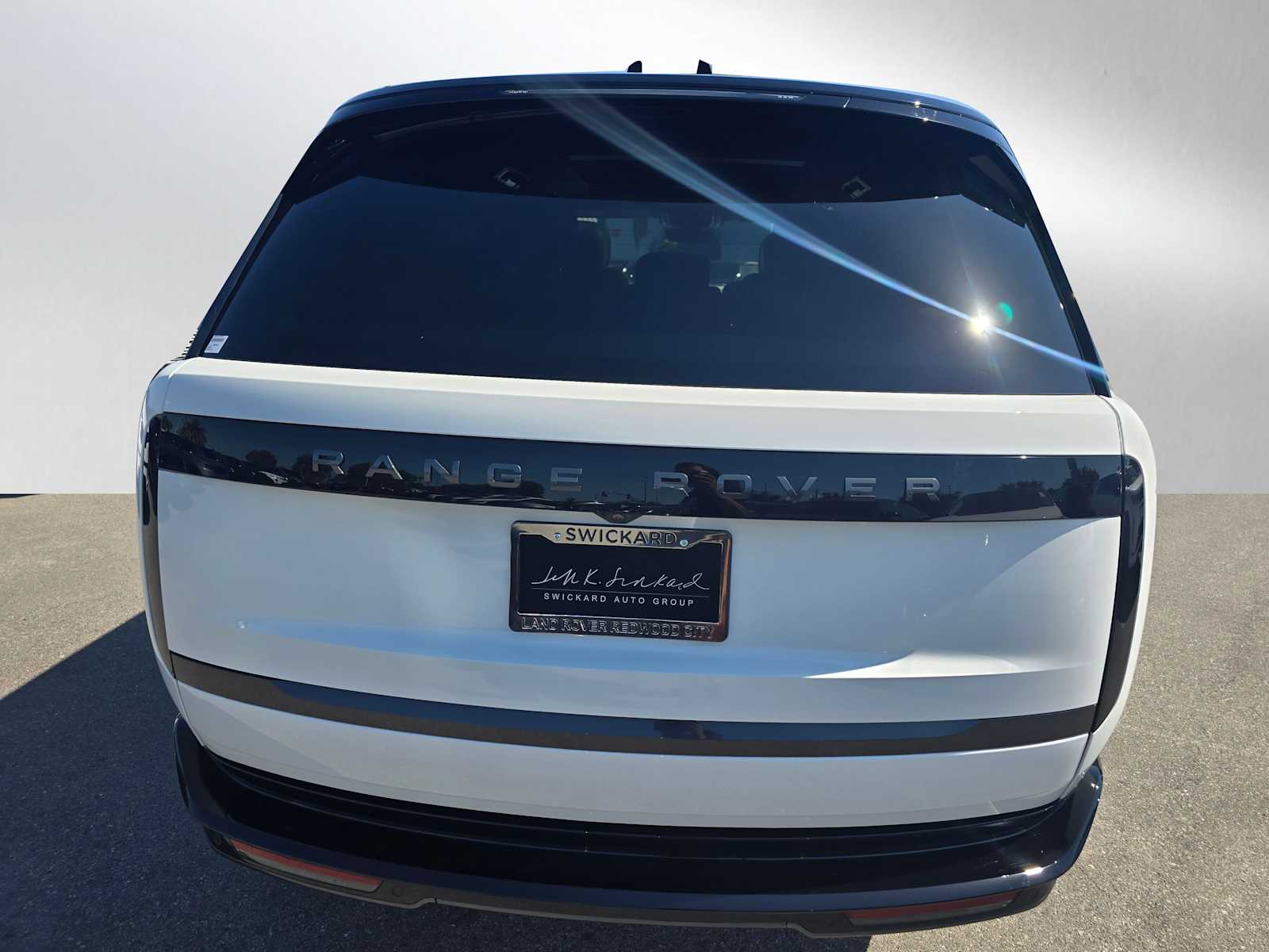 2025 Land Rover Range Rover SE photo 4