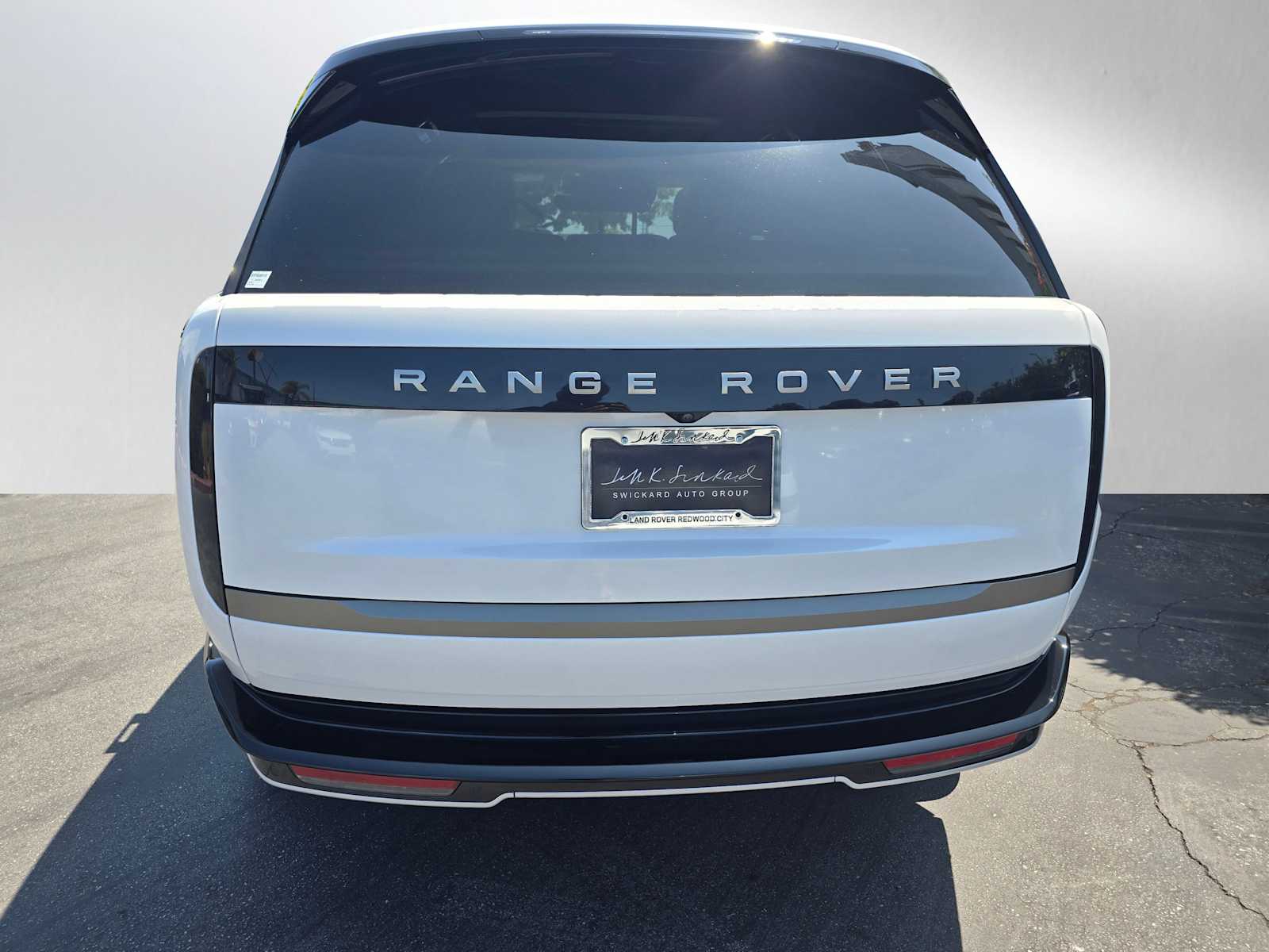 2025 Land Rover Range Rover SE photo 4