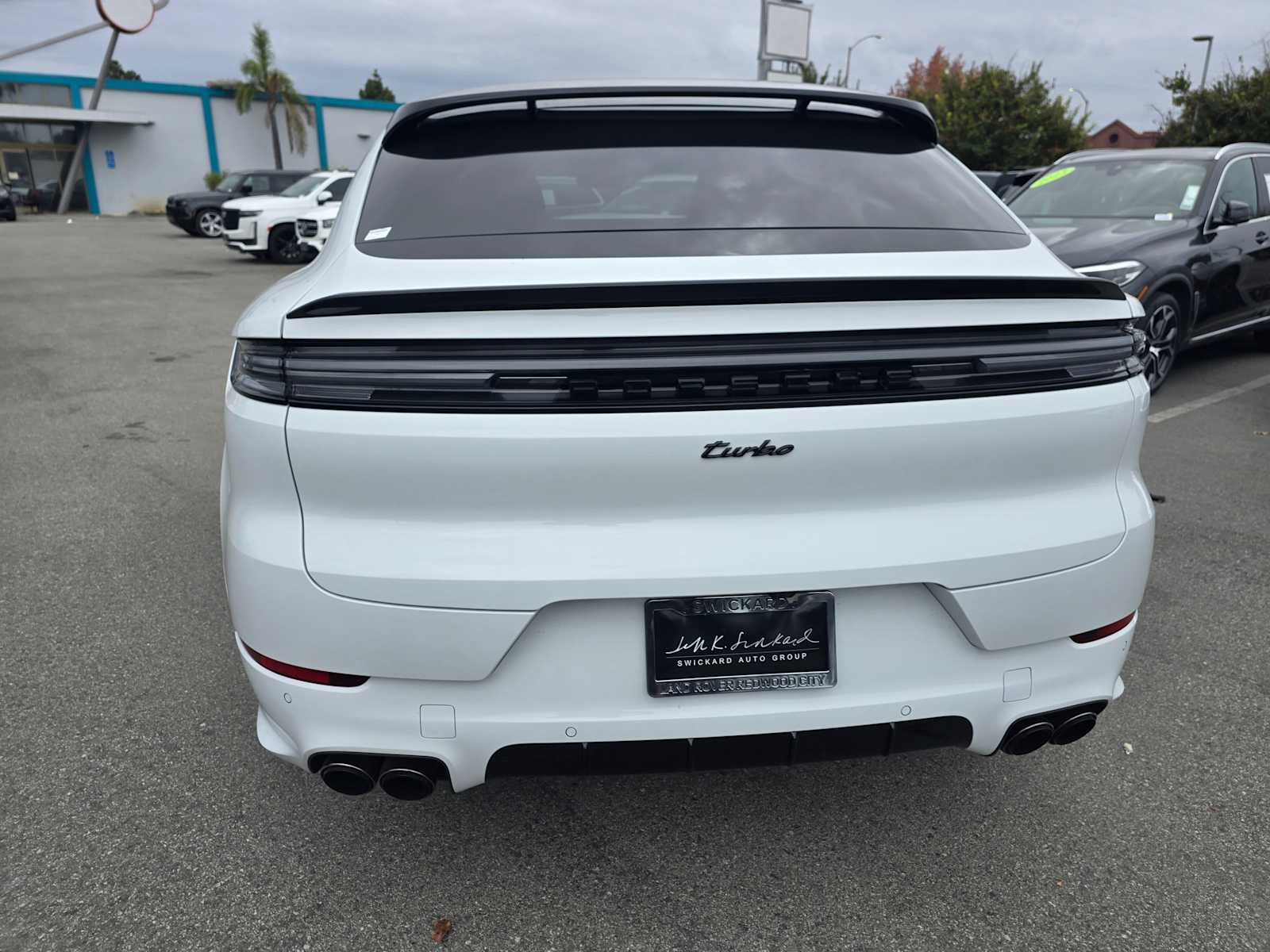 2025 Porsche Cayenne E-Hybrid Coupe Turbo photo 2