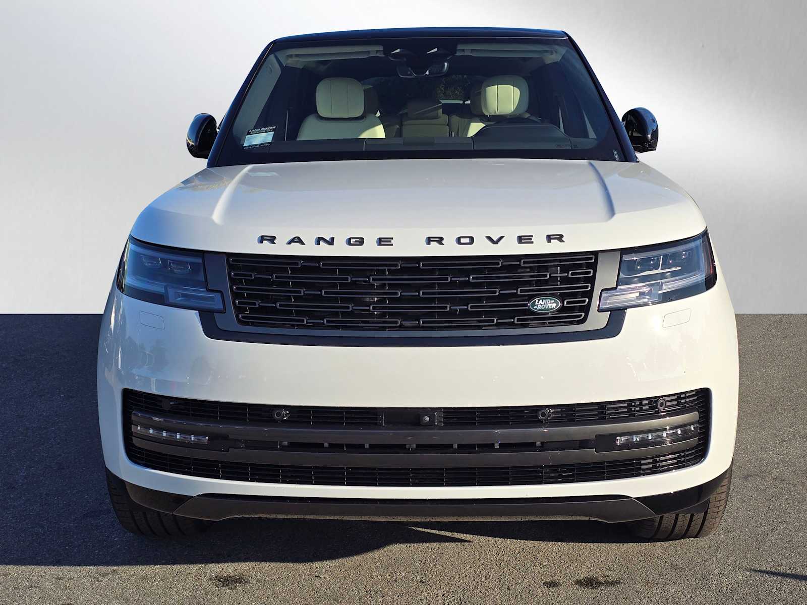 2025 Land Rover Range Rover SE - Photo 8