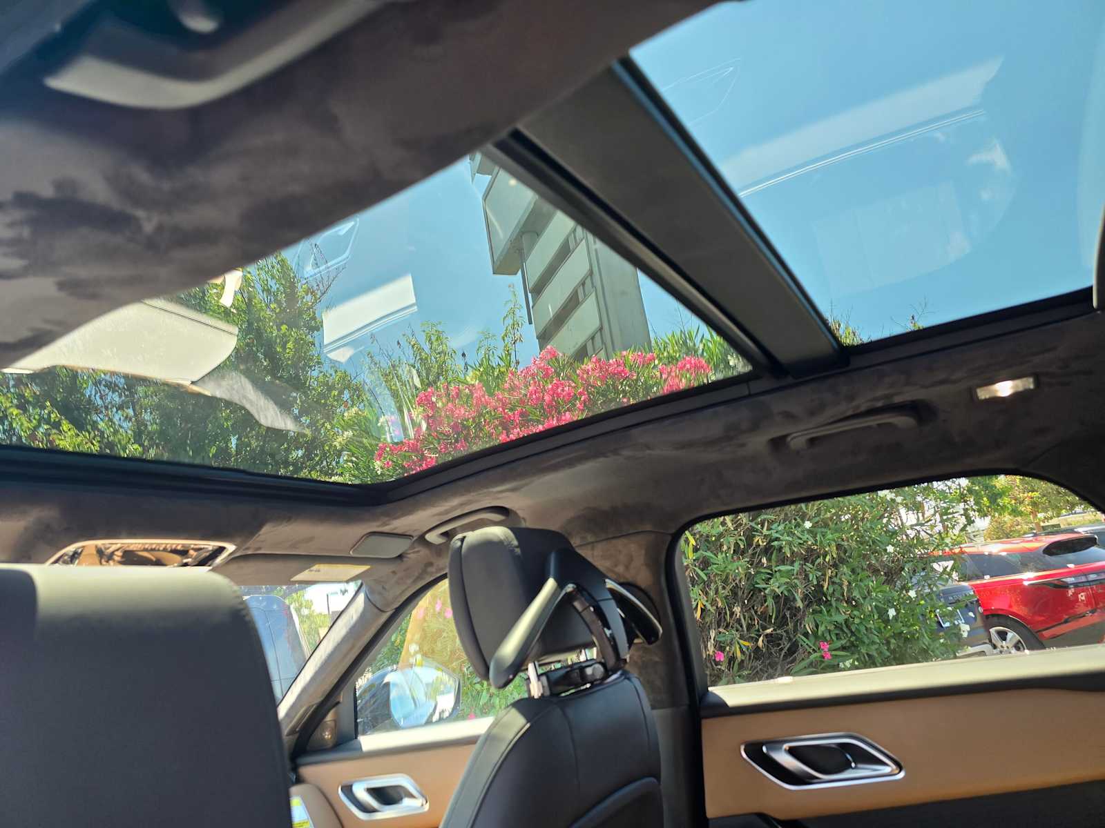 2026 Land Rover Range Rover Velar Autobiography - Photo 21