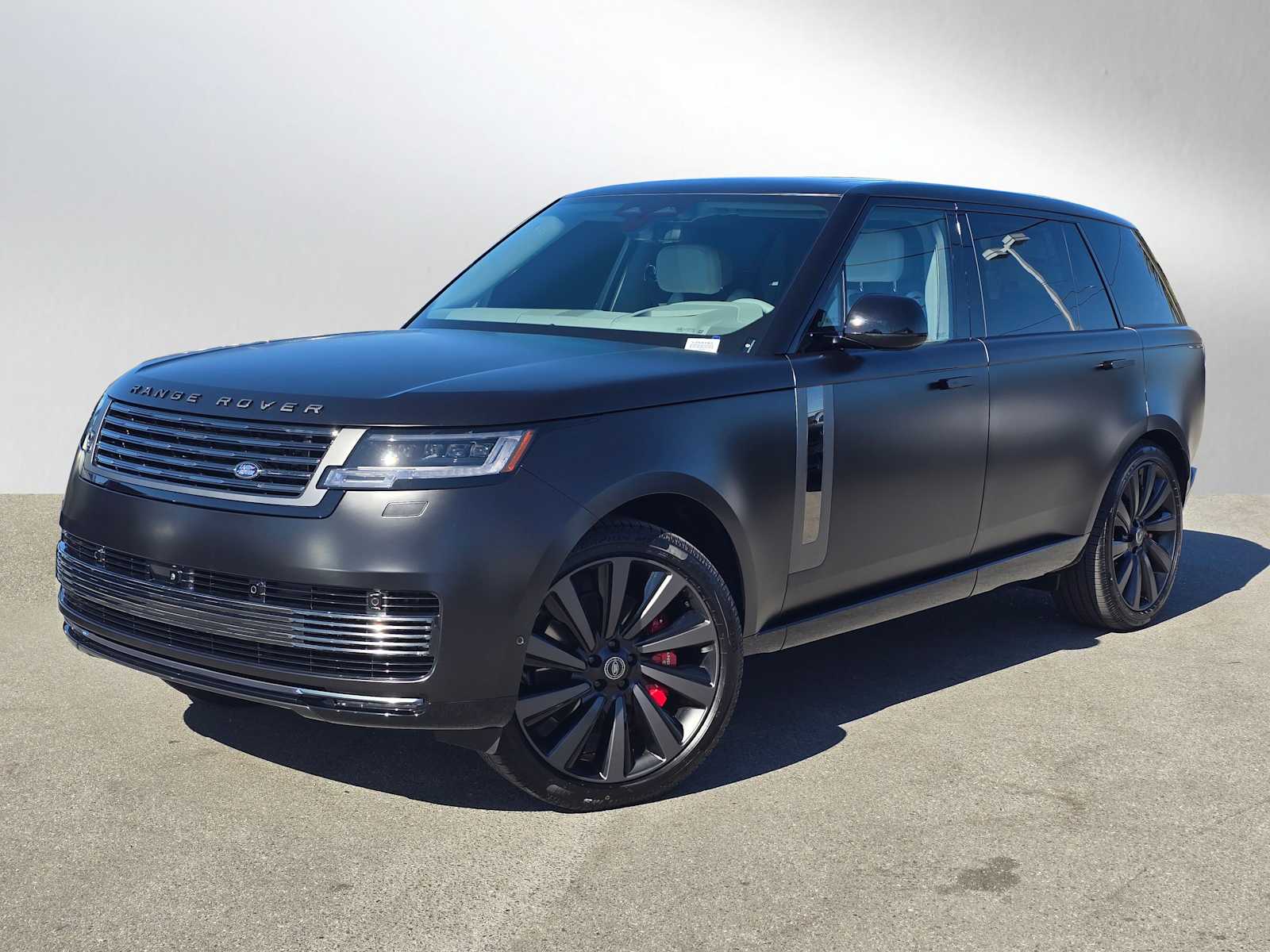 2025 Land Rover Range Rover 4.4 SV LWB's photo