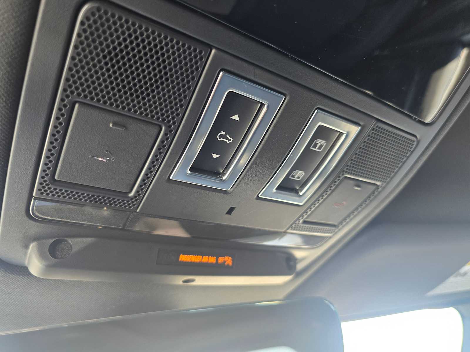 2024 Land Rover Defender Outbound - Photo 31