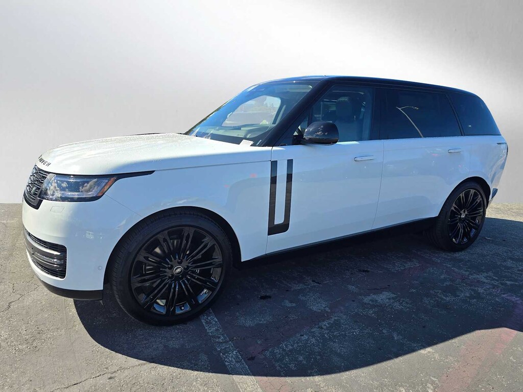 New 2025 Land Rover Range Rover SE LWB 530PS 7-Seats SUV