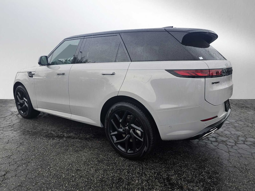 New 2026 Land Rover Range Rover Sport Dynamic SE SUV