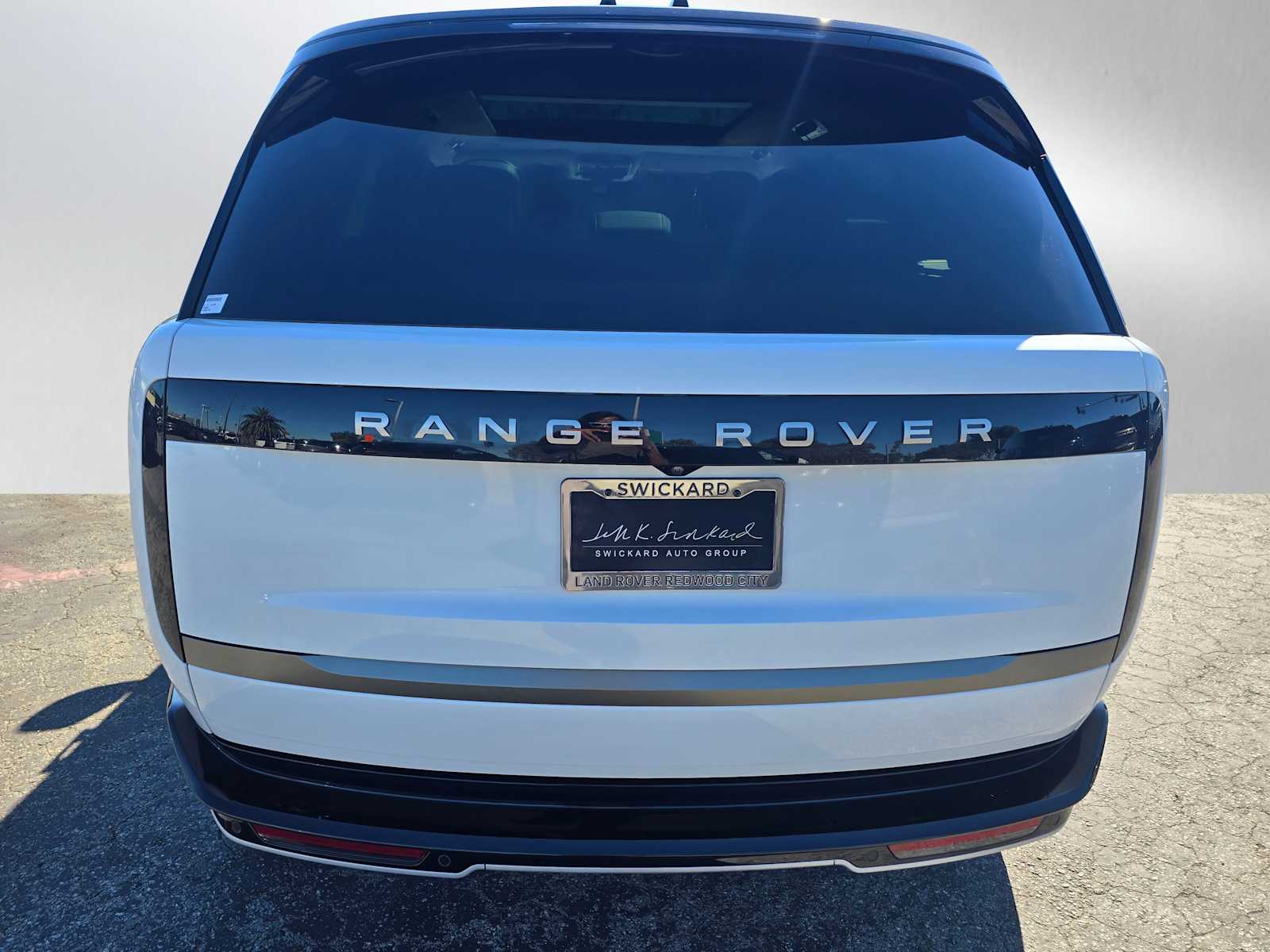 2025 Land Rover Range Rover SE photo 4