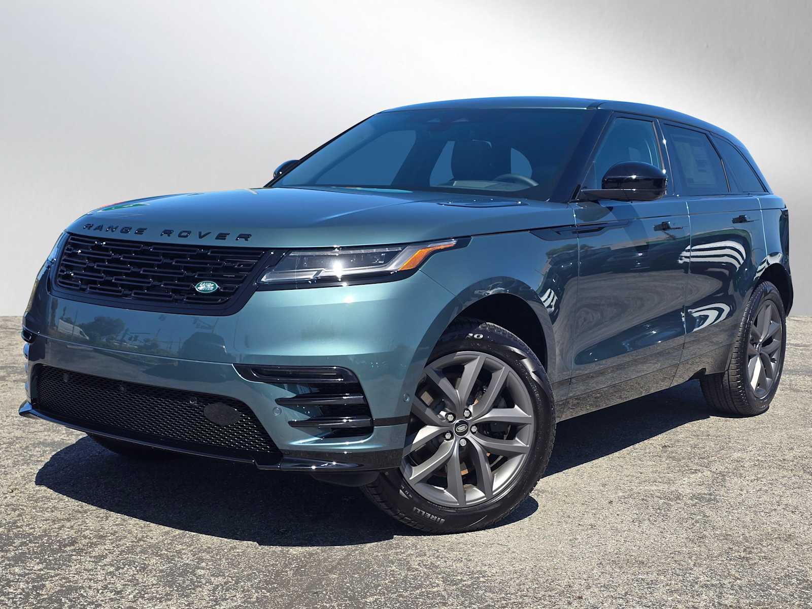 2026 Land Rover Range Rover Velar