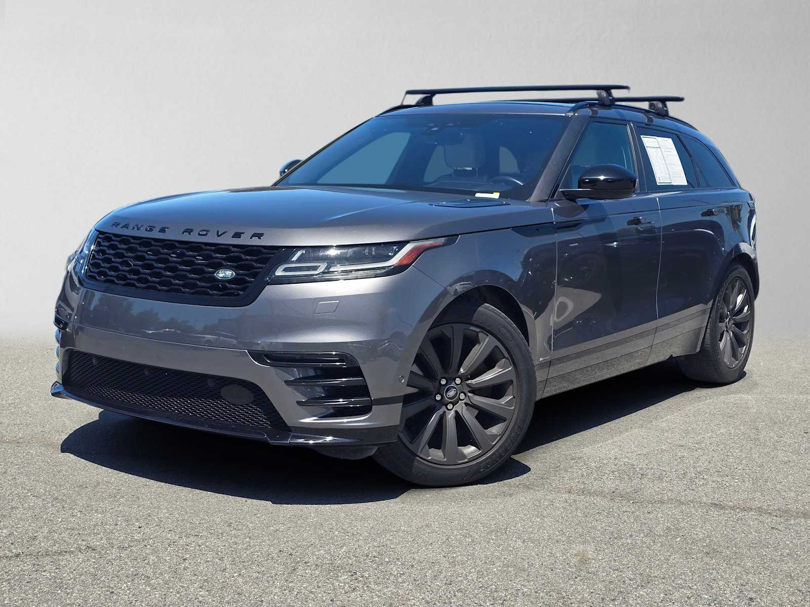 2019 Land Rover Range Rover Velar R-Dynamic SE V6 (340HP)'s photo