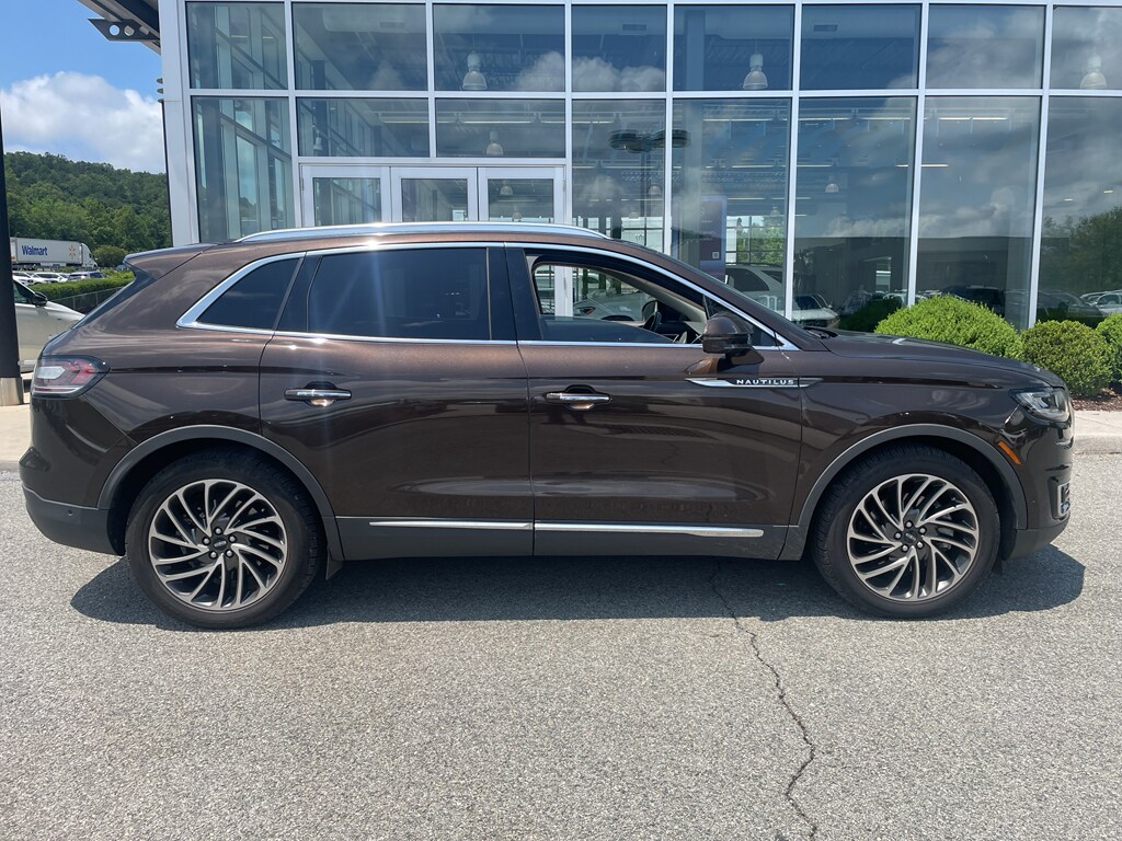 Used 2020 Lincoln Nautilus Reserve Sport Utility