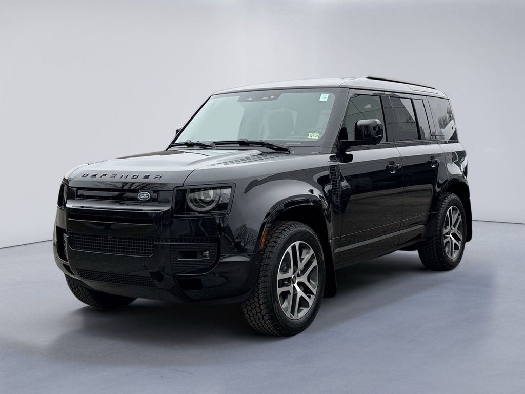 2025 Land Rover Defender X-Dynamic SE's photo