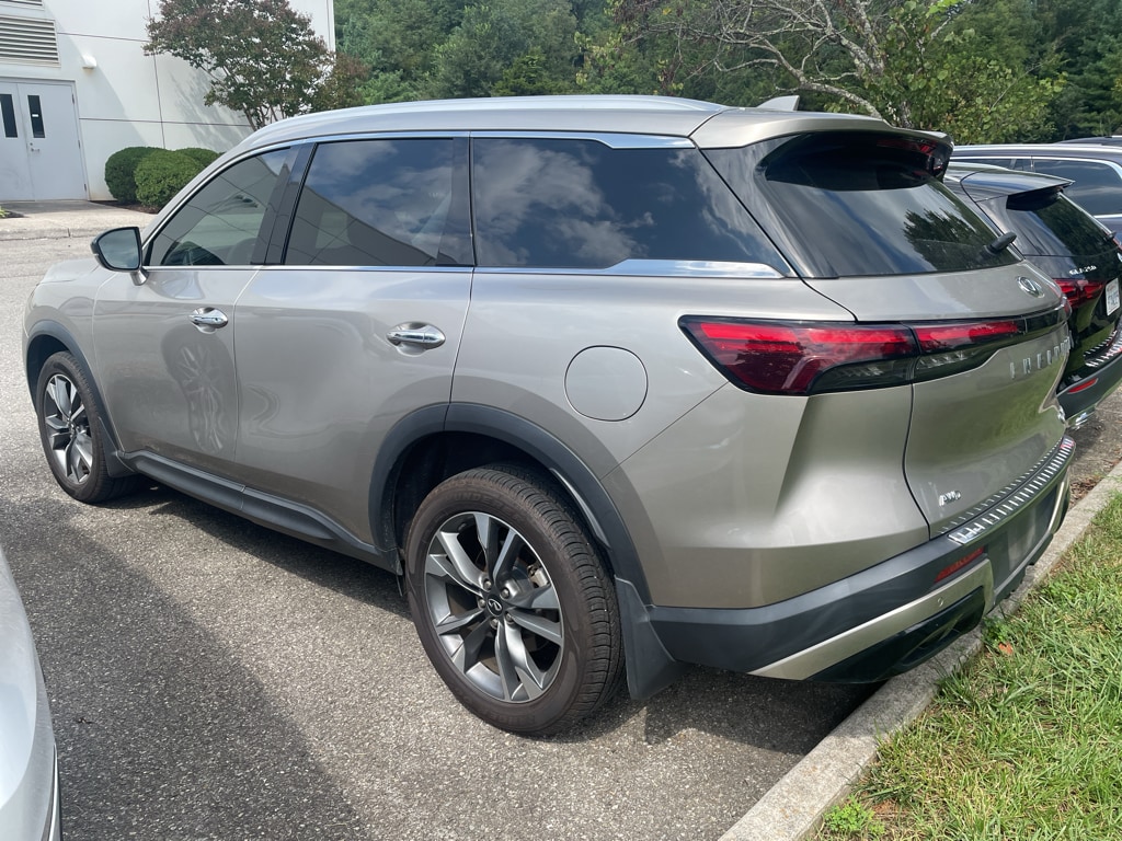 Used 2023 INFINITI QX60 Luxe Sport Utility