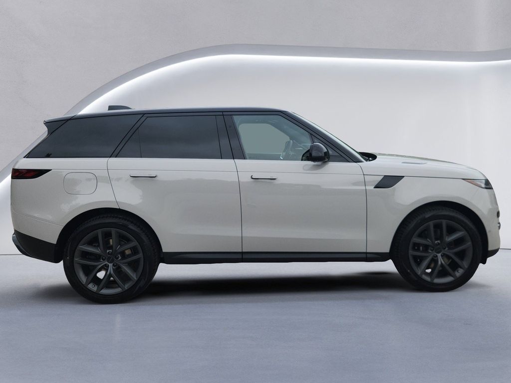 2026 Land Rover Range Rover Sport SE - Photo 6