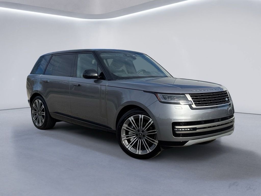 2025 Land Rover Range Rover SE