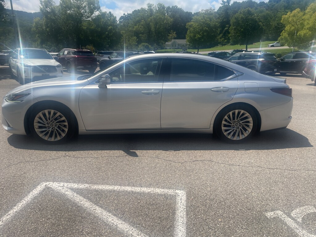Used 2021 Lexus ES 350 Ultra Luxury Sedan