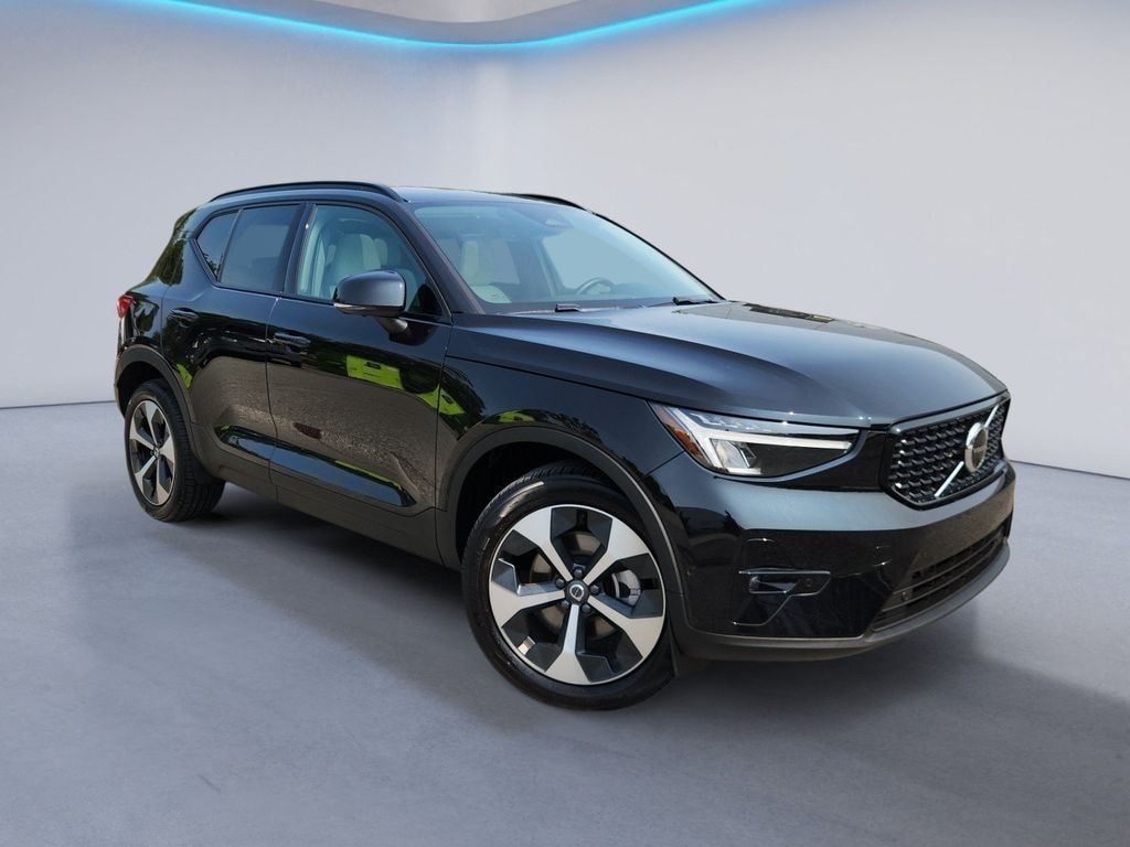 Certified 2025 Volvo XC40 Plus Dark Theme Sport Utility