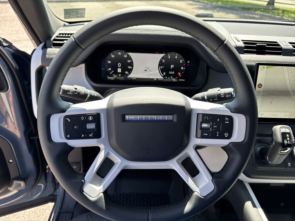 2025 Land Rover Defender S - Photo 17