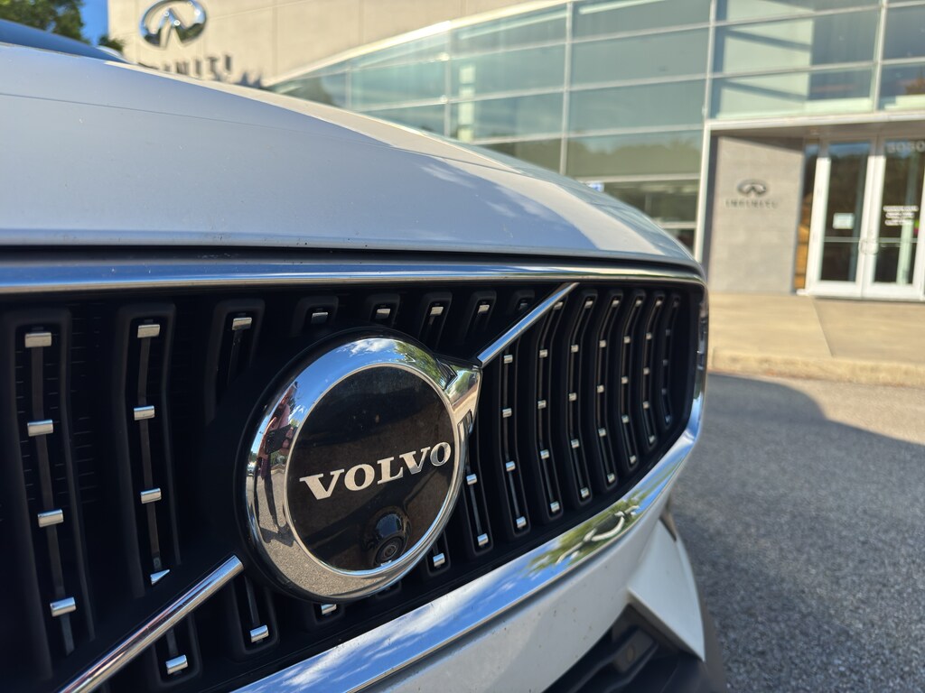 Certified 2023 Volvo V60 Cross Country Plus Wagon