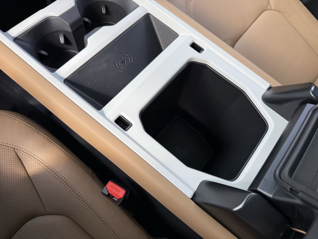 2026 Land Rover Defender X-Dynamic SE - Photo 27