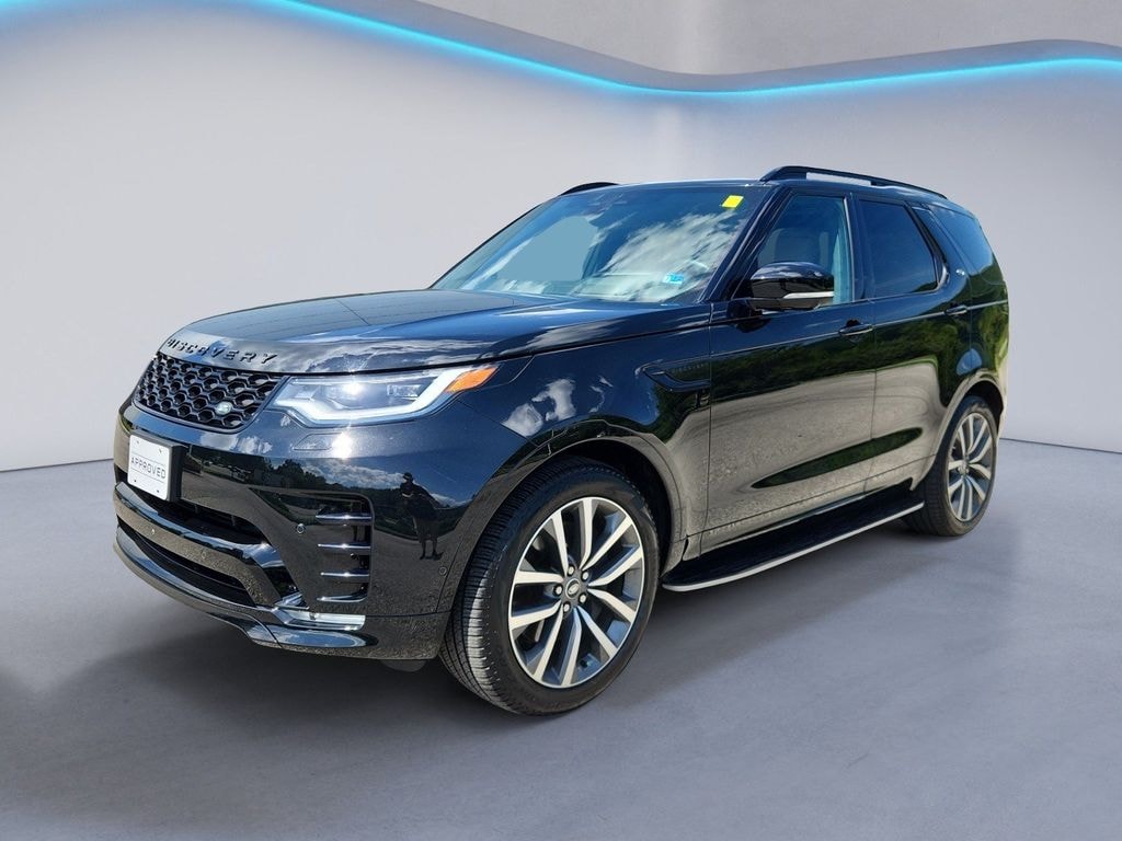 Certified 2025 Land Rover Discovery Dynamic SE Sport Utility