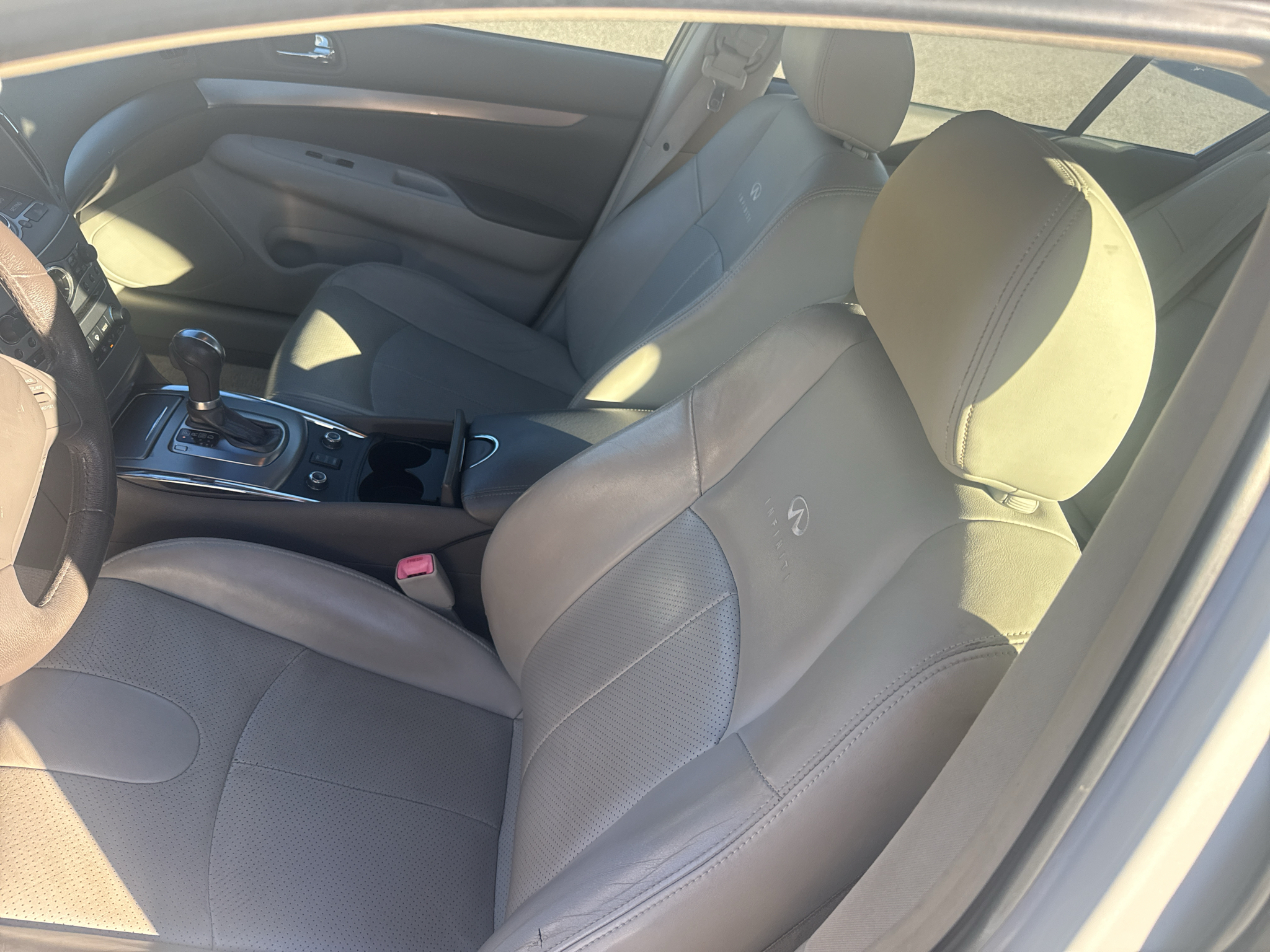 Used 2012 INFINITI G25x x Sedan