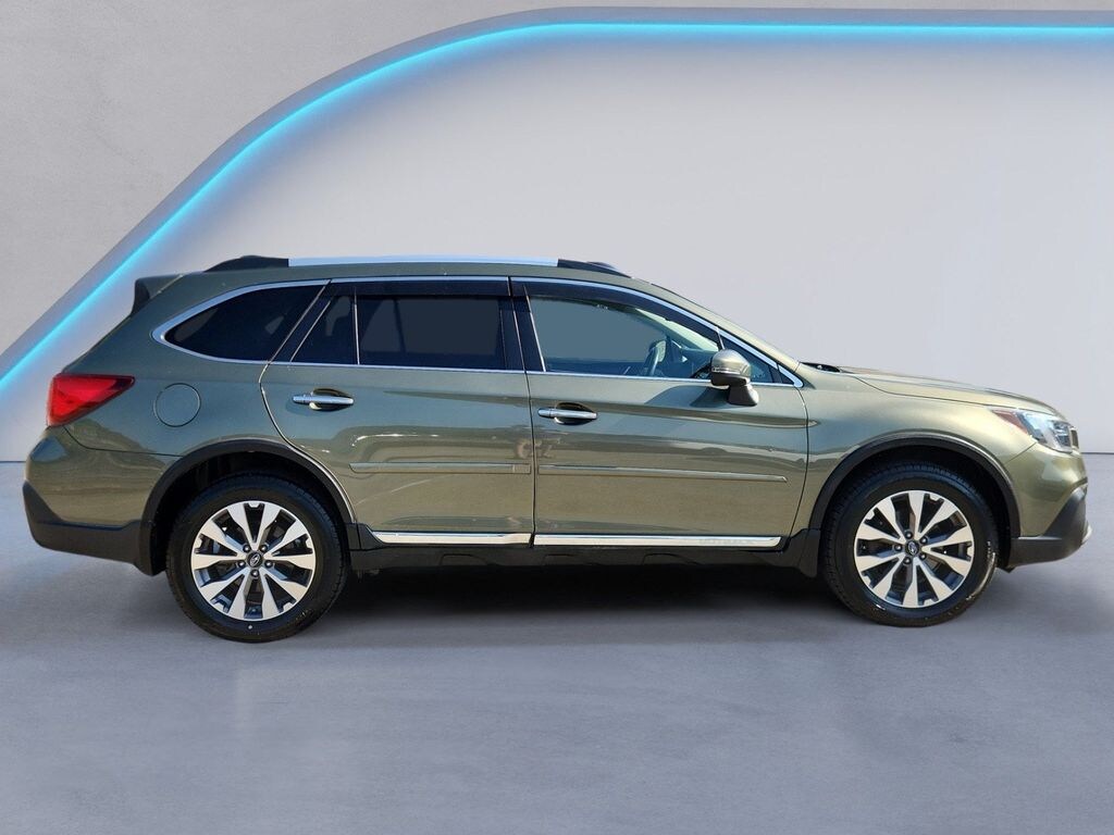 Used 2018 Subaru Outback Touring Sport Utility