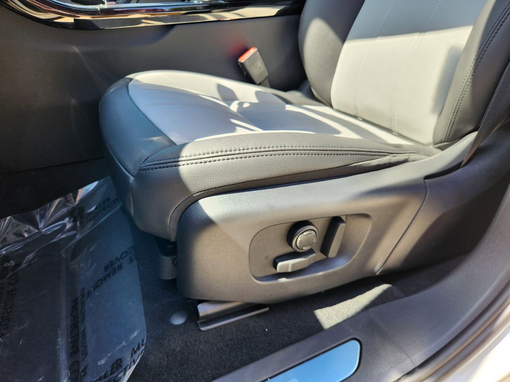 2026 Land Rover Range Rover Evoque Dynamic SE - Photo 14