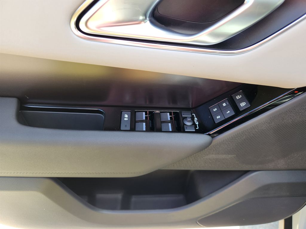 2026 Land Rover Range Rover Velar Dynamic SE - Photo 17