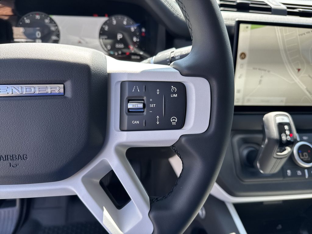2025 Land Rover Defender S - Photo 20