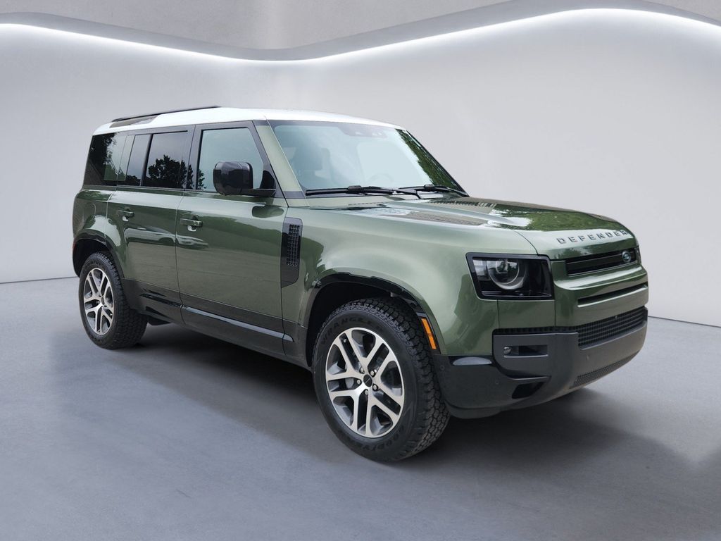 2026 Land Rover Defender X-Dynamic SE - Photo 7
