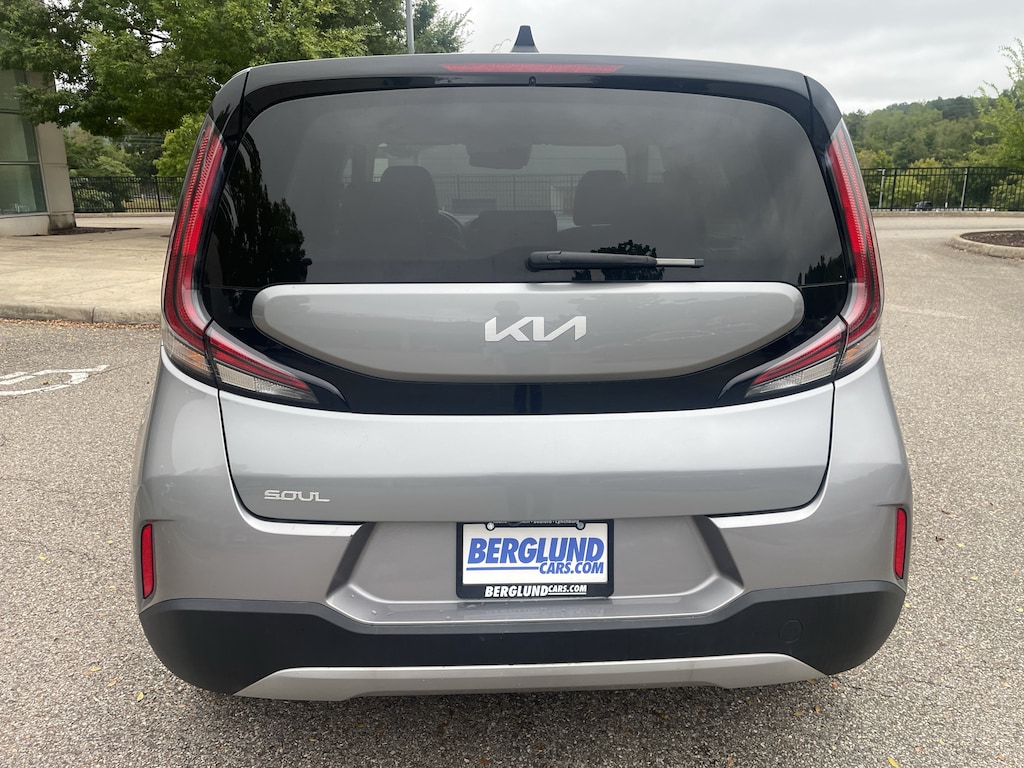 Used 2025 Kia Soul LX Hatchback