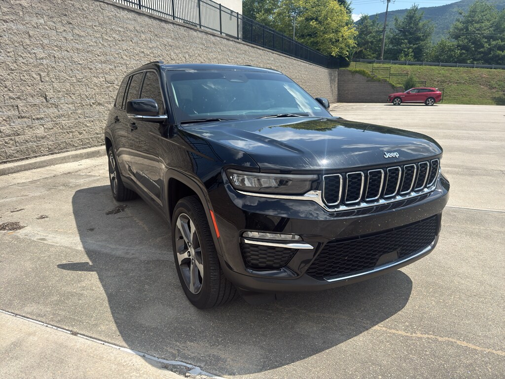 Used 2023 Jeep Grand Cherokee Limited Wagon