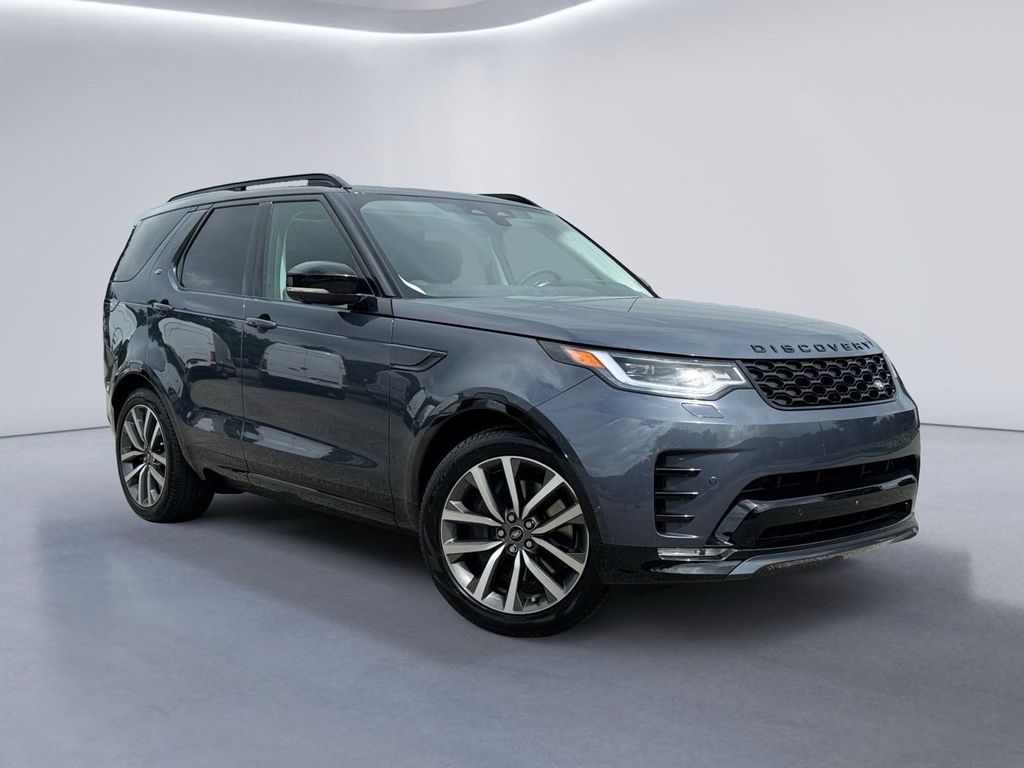 2025 Land Rover Discovery SUV 