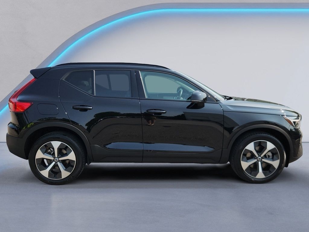 Certified 2025 Volvo XC40 Plus Dark Theme Sport Utility