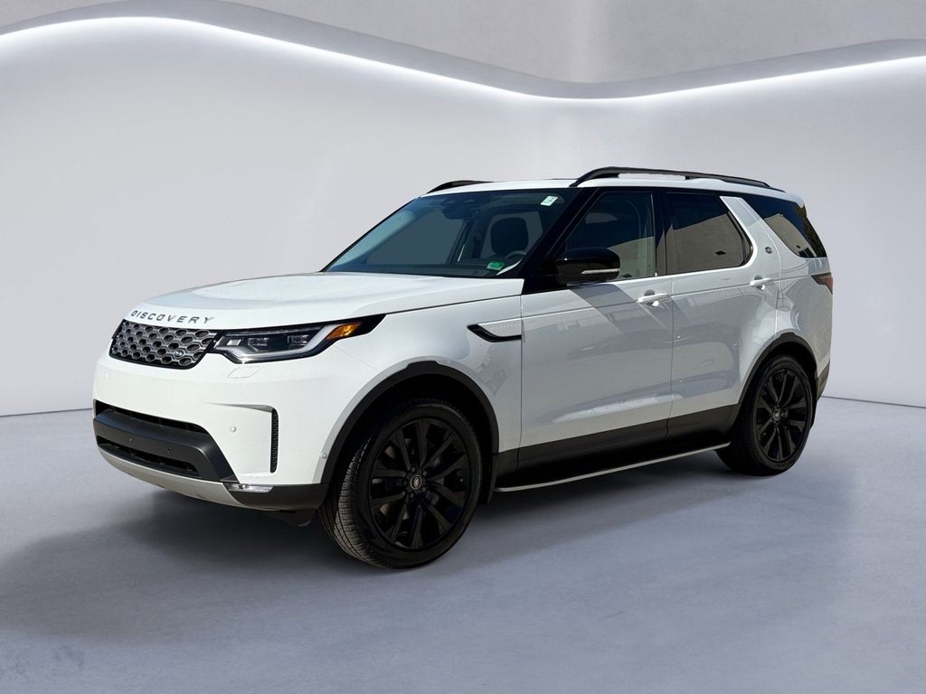 2026 Land Rover Discovery S SUV's photo