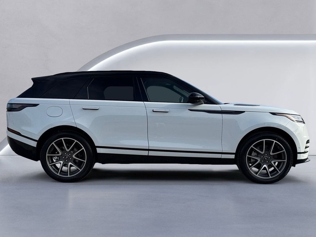 2026 Land Rover Range Rover Velar SE photo 2